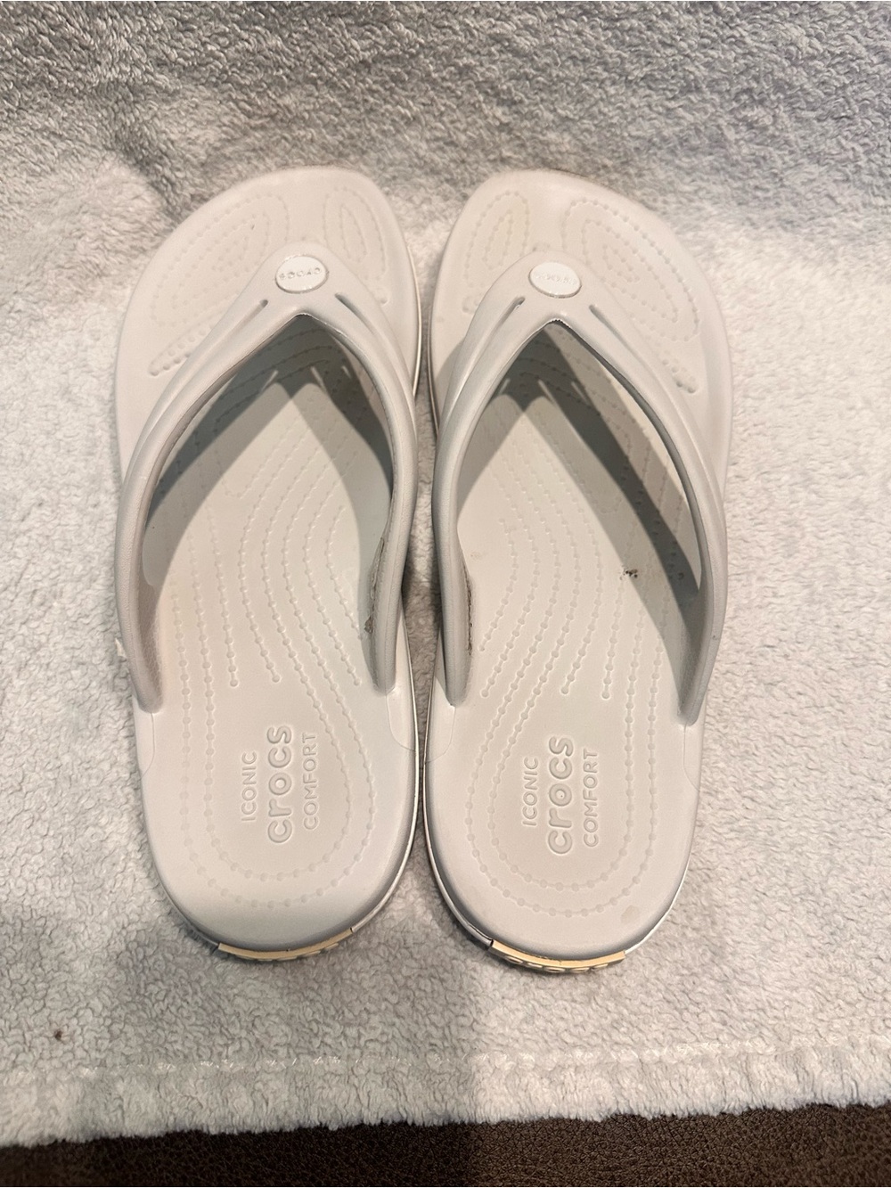 CROCS Kids White Foam Flip Flop Sandals